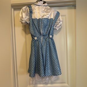 Girl’s Dorothy costume